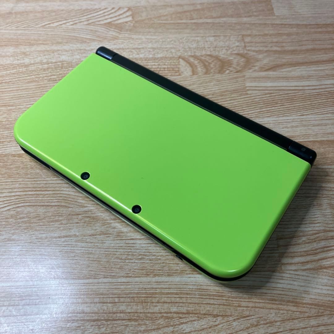 Nintendo New 3DS LL XL Lime Green Black Console Japanese Version Region Locked J