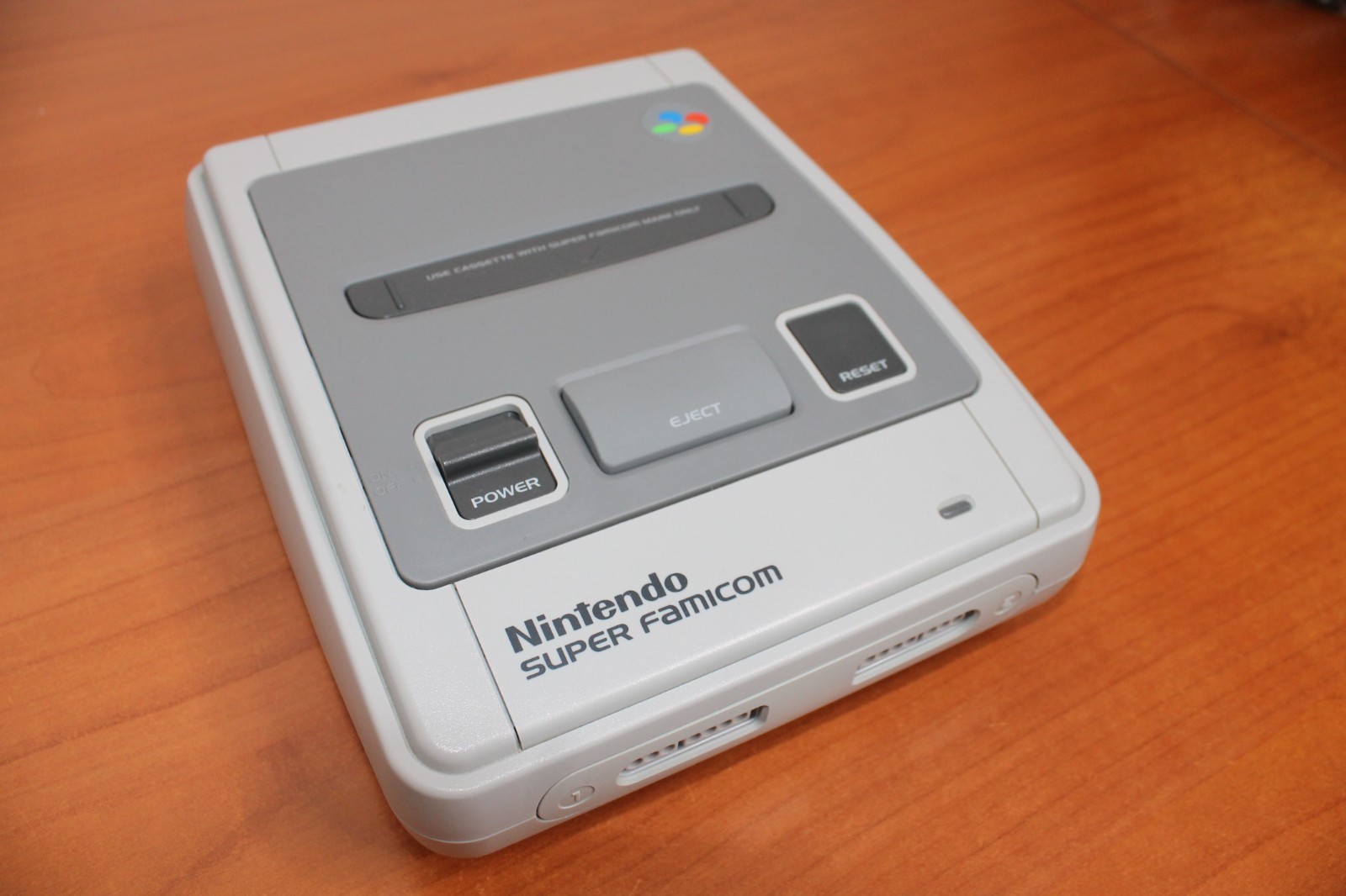 Nintendo Super Famicom CONSOLE – “SUPER LOT”