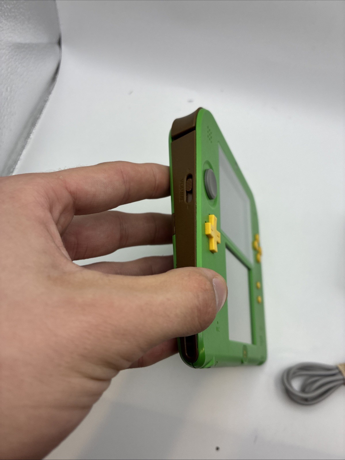 Nintendo 2DS Link the Legend of Zelda Ocarina of Time Edition Console US READ