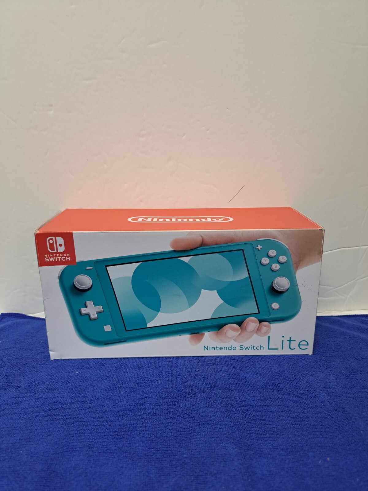 Nintendo Switch Lite 32GB. In Original Box!! Charger, Included