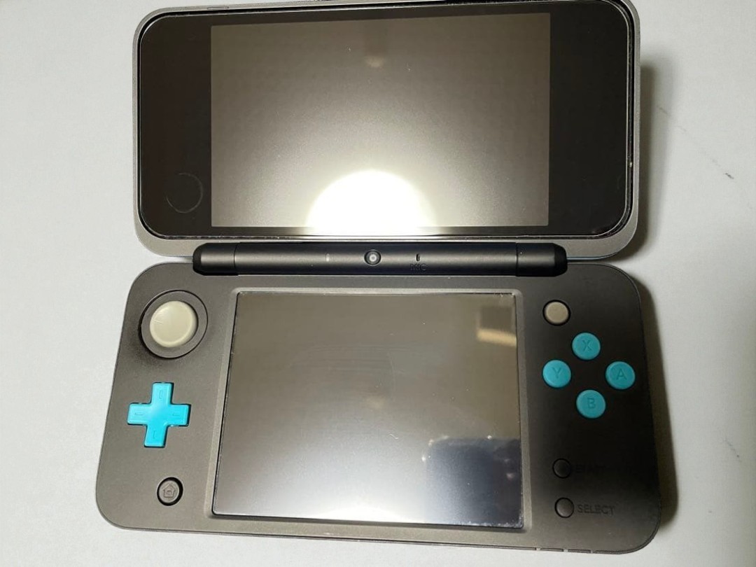 New Nintendo 2DS LL Black Turquoise Console Used Excellent Condition Boxed JAPAN