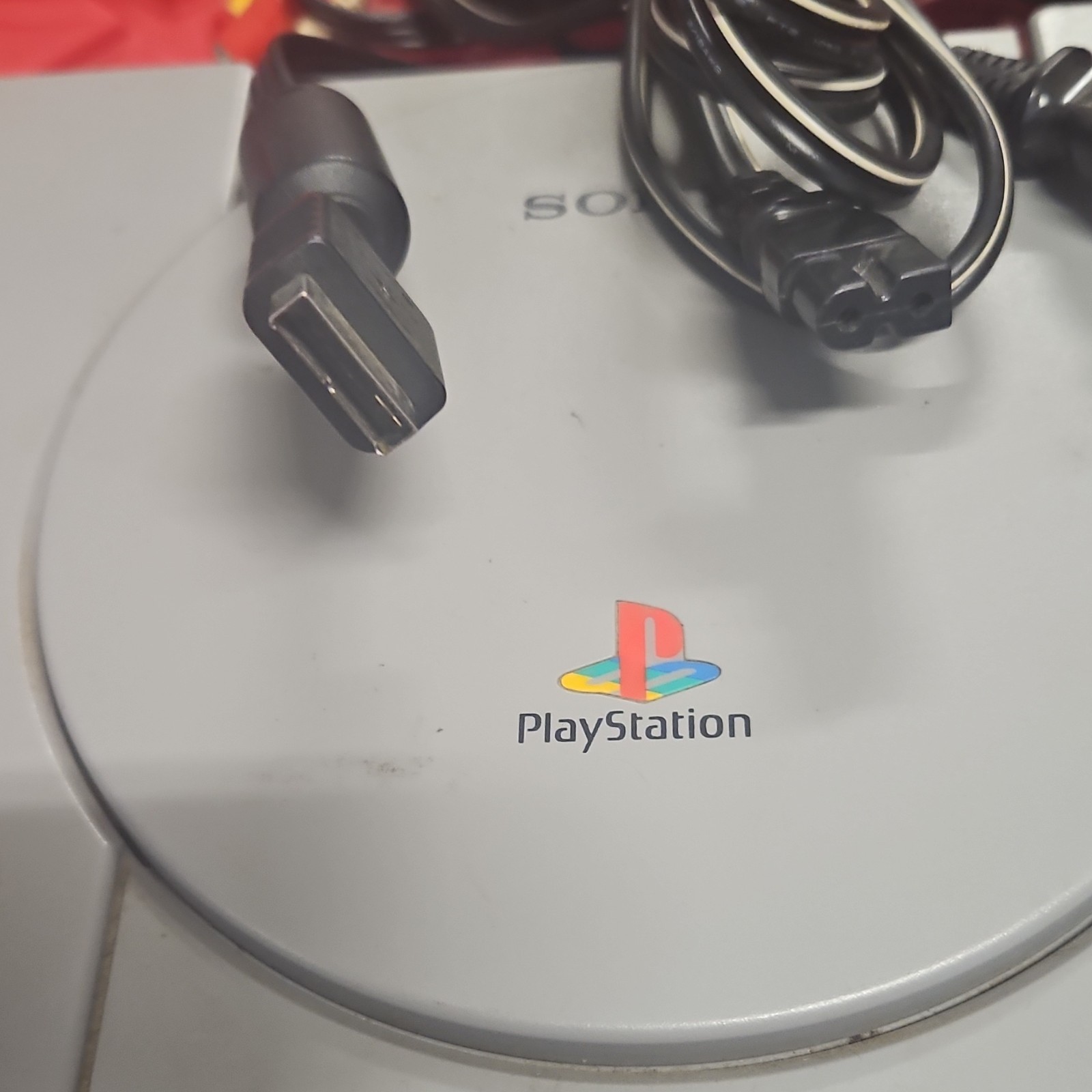 Sony PlayStation 1 Gray Console w power cord, av cables,crash bandicoot TESTED