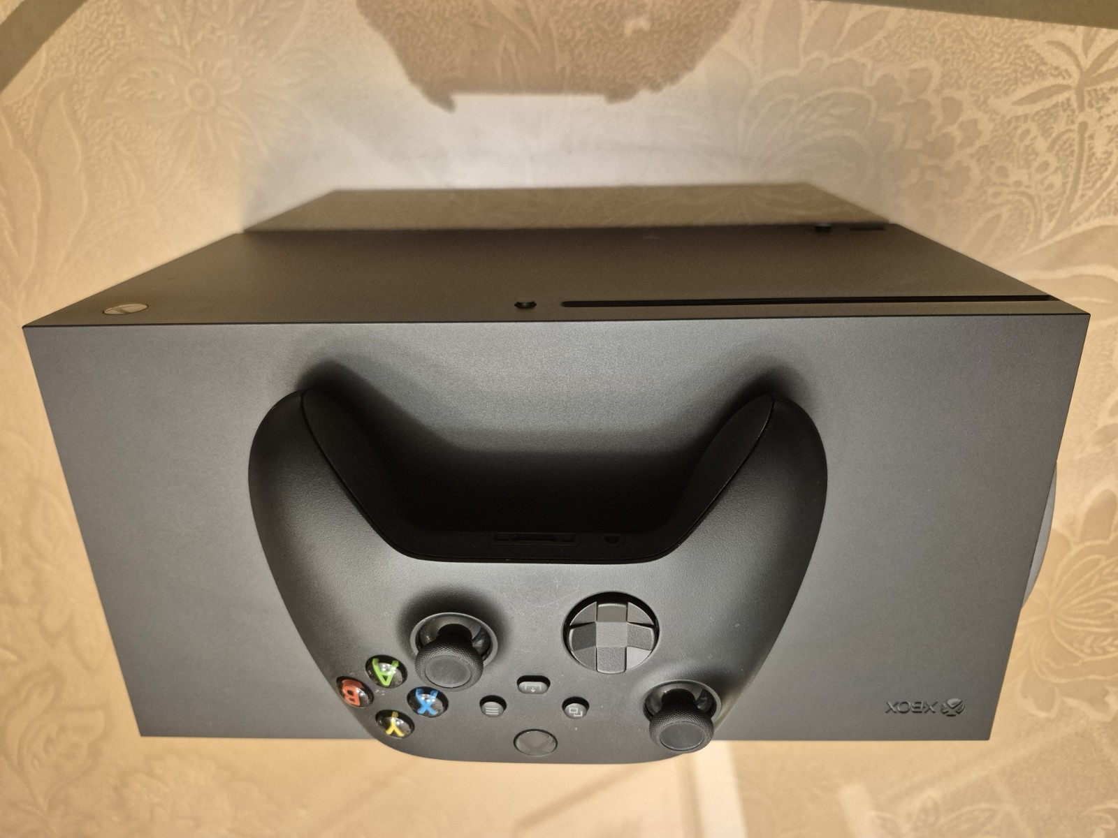 Microsoft Xbox Series x 1TB Gaming Console Black, 2 Controllers
