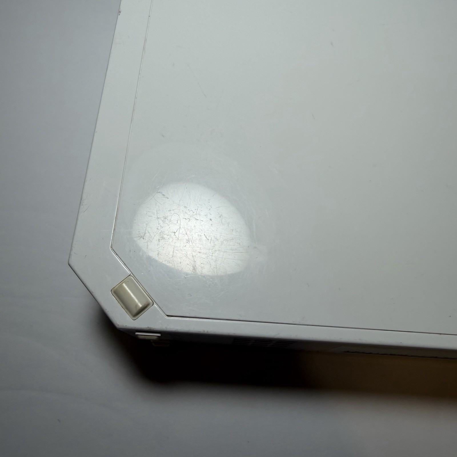 Nintendo Wii Video Game Console Only System RVL-001 White For Parts Or Repair