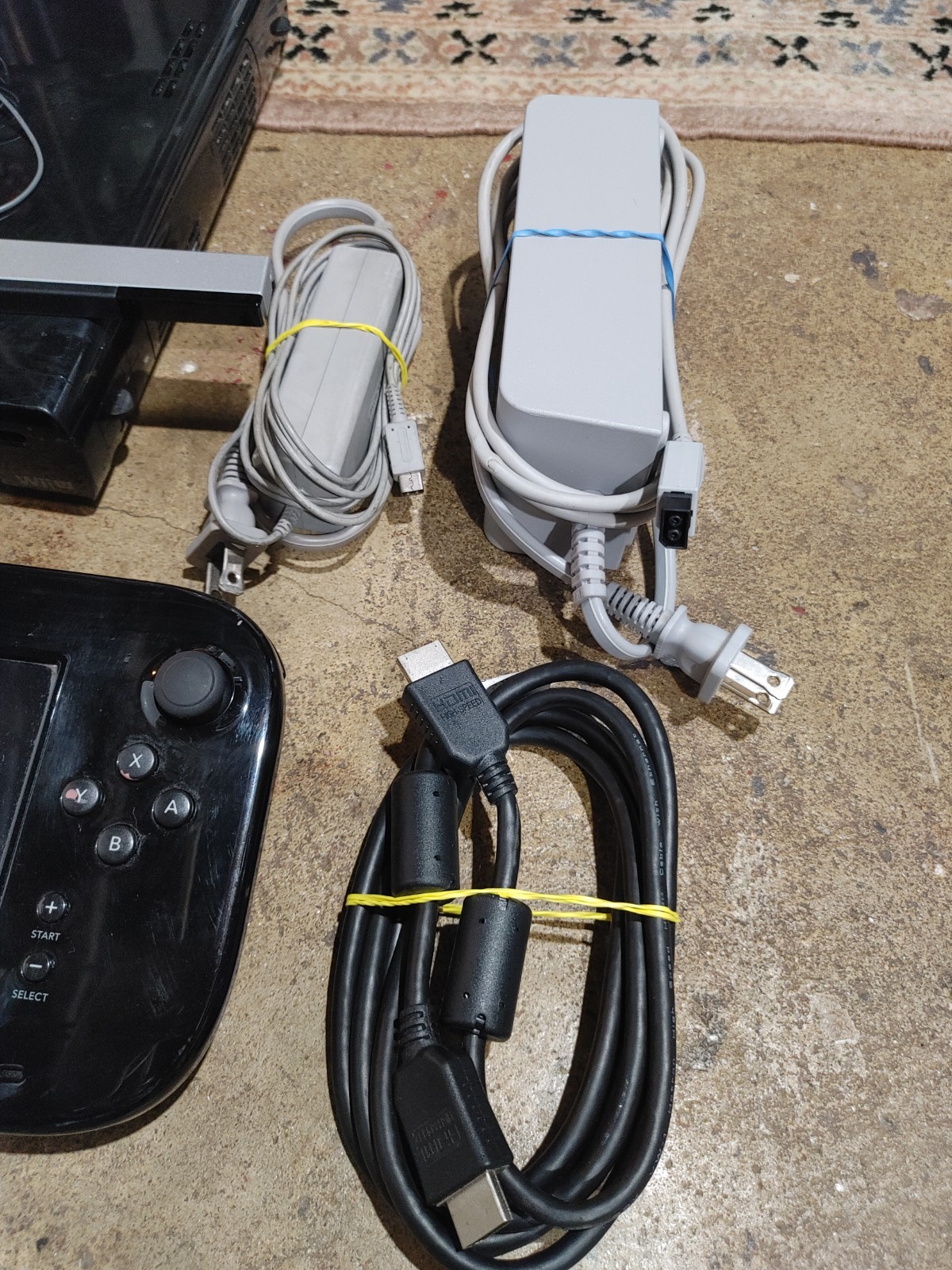 Nintendo Wii U Black Console Bundle – Tested & Working – Includes 4 Games