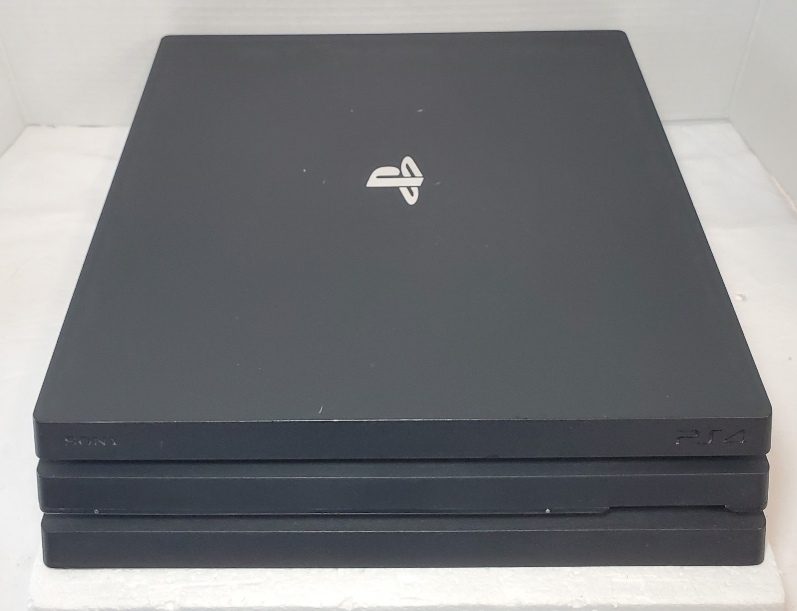 Sony PlayStation 4 PS4 Pro (CUH-7015B) 1TB w. Controller Cables & Games TESTED✅️