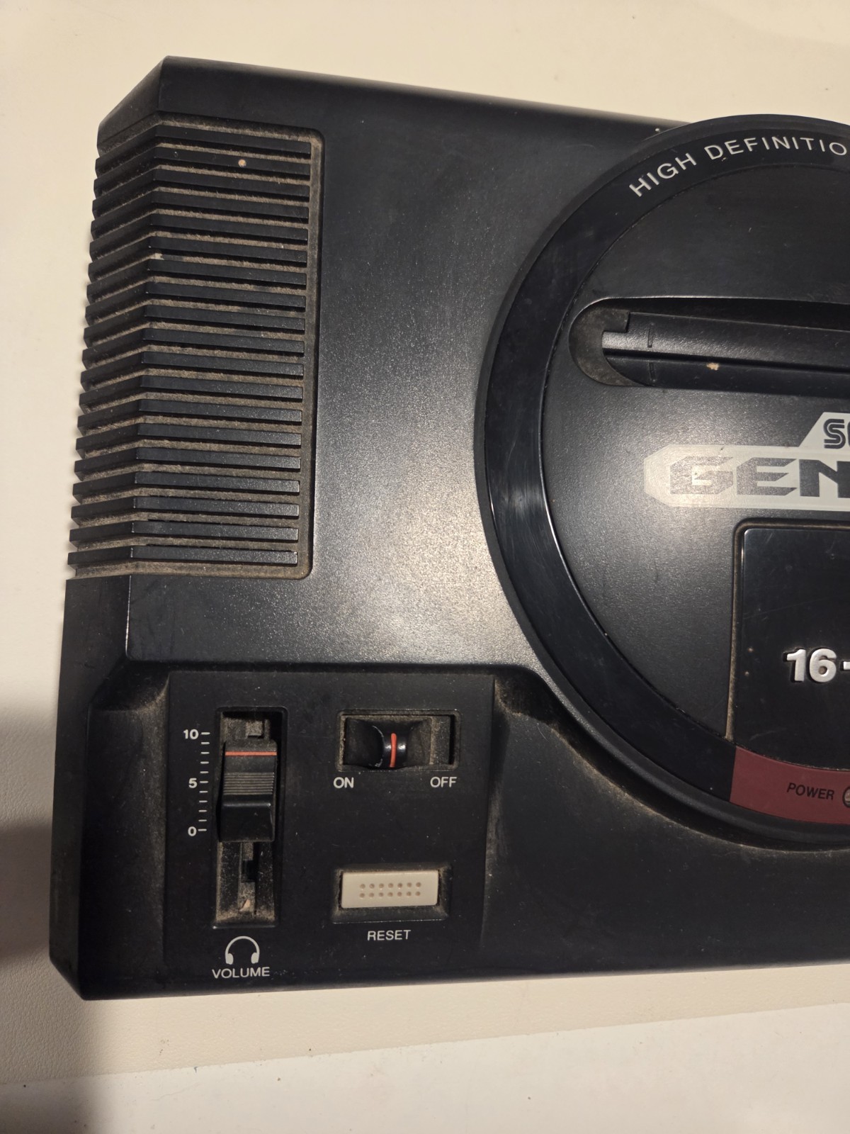 Original SEGA GENESIS 16 Bit High Def Console MK-1601 Controller & Power Adapter