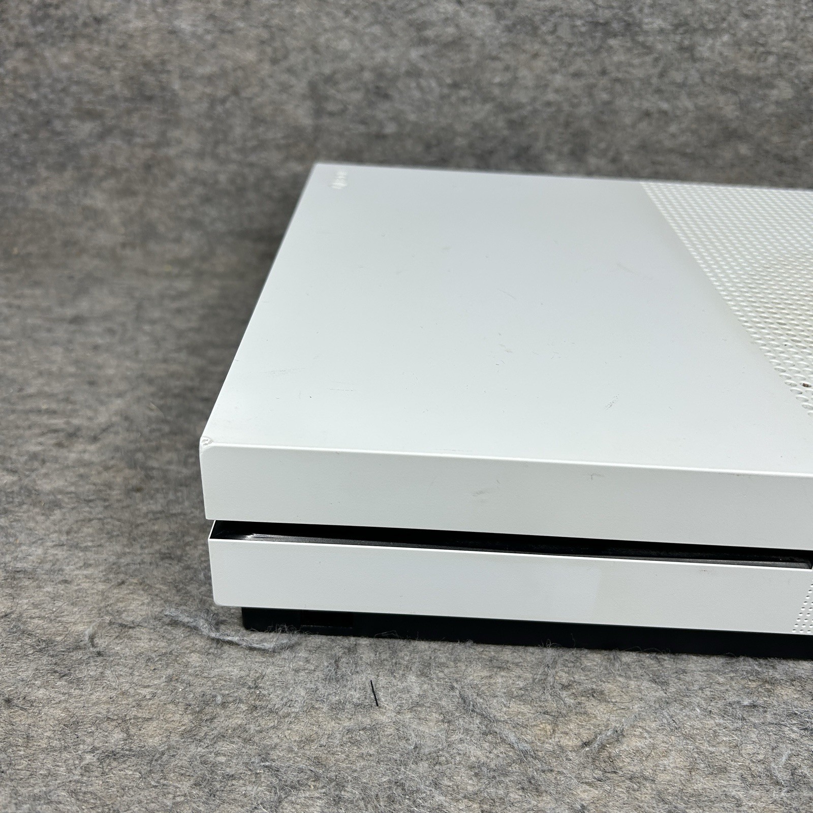 Microsoft Xbox One S 500GB Game Console Only White 1681 W/ Cords Tested