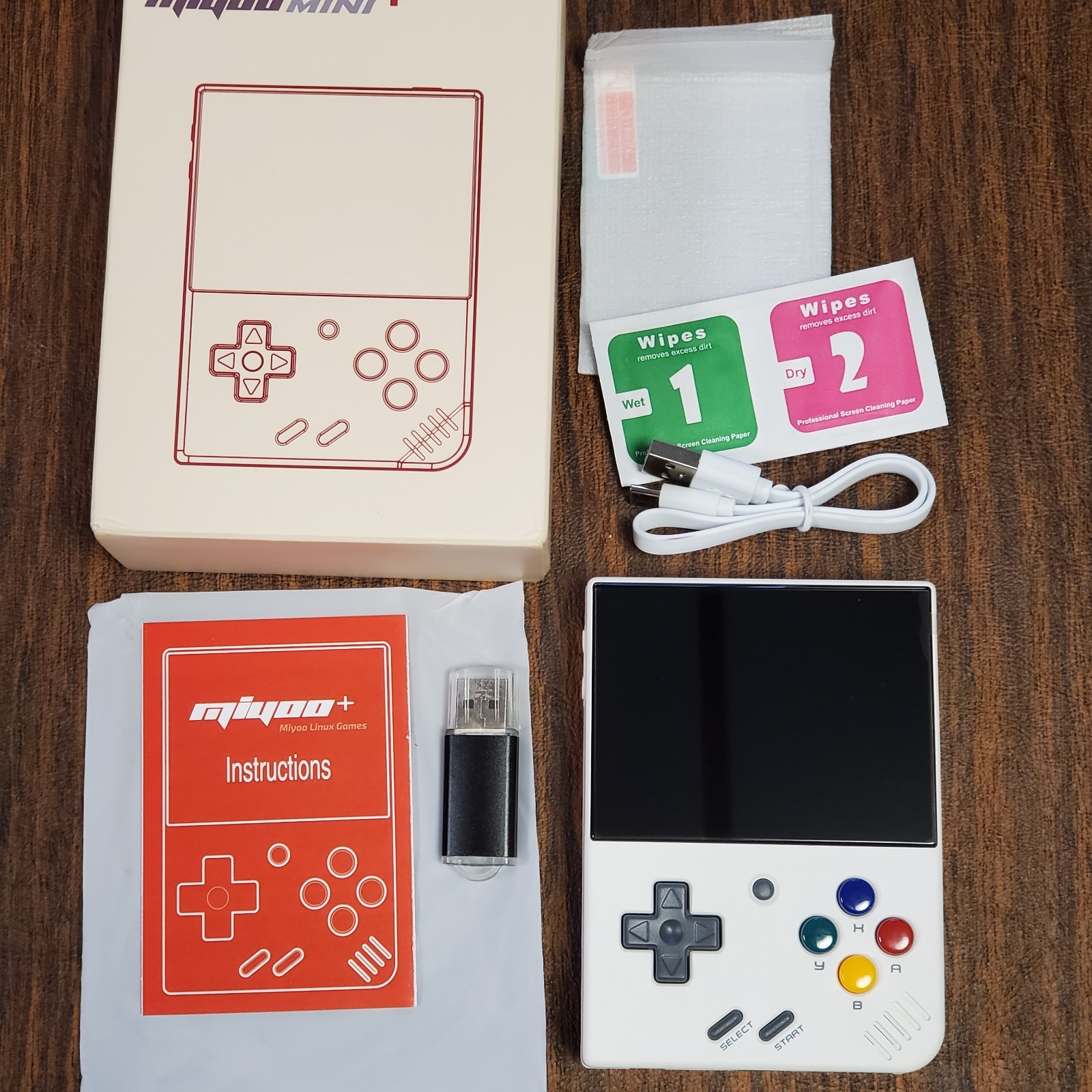 Miyoo Mini Plus White Open Source Retro Handheld Game Console. NEW. US SHIPPING