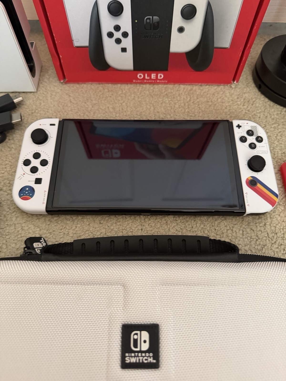 Nintendo Switch OLED Handheld Console 64GB White Bundle W/Games NrMnt Condition