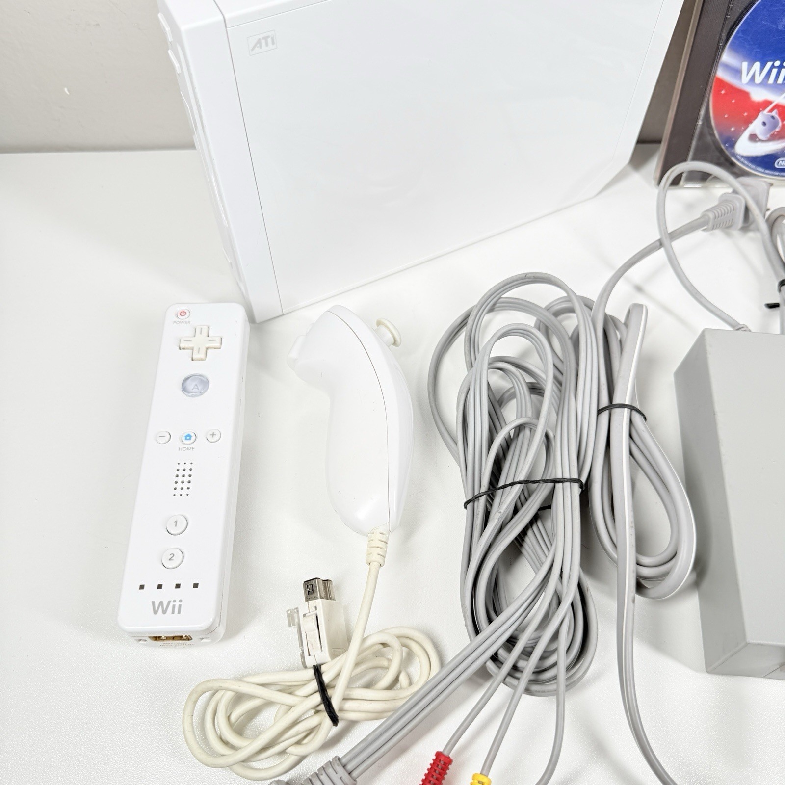 Nintendo Wii White Console Bundle W/OEM Controller , Super Mario Galaxy Tested