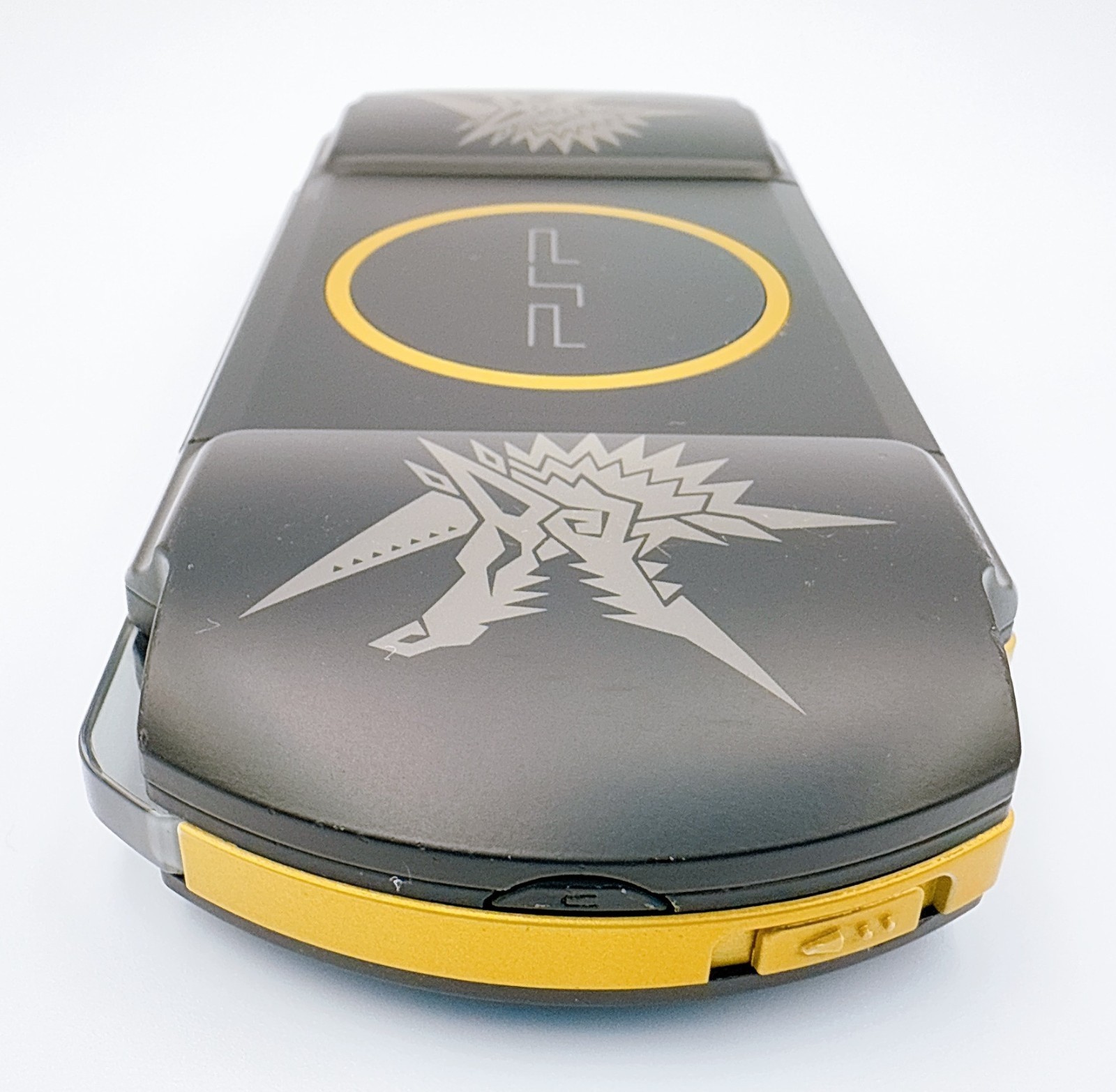 Sony PSP-3000 Console Monster Hunter 3rd Limited Edition Region Free – Excellent