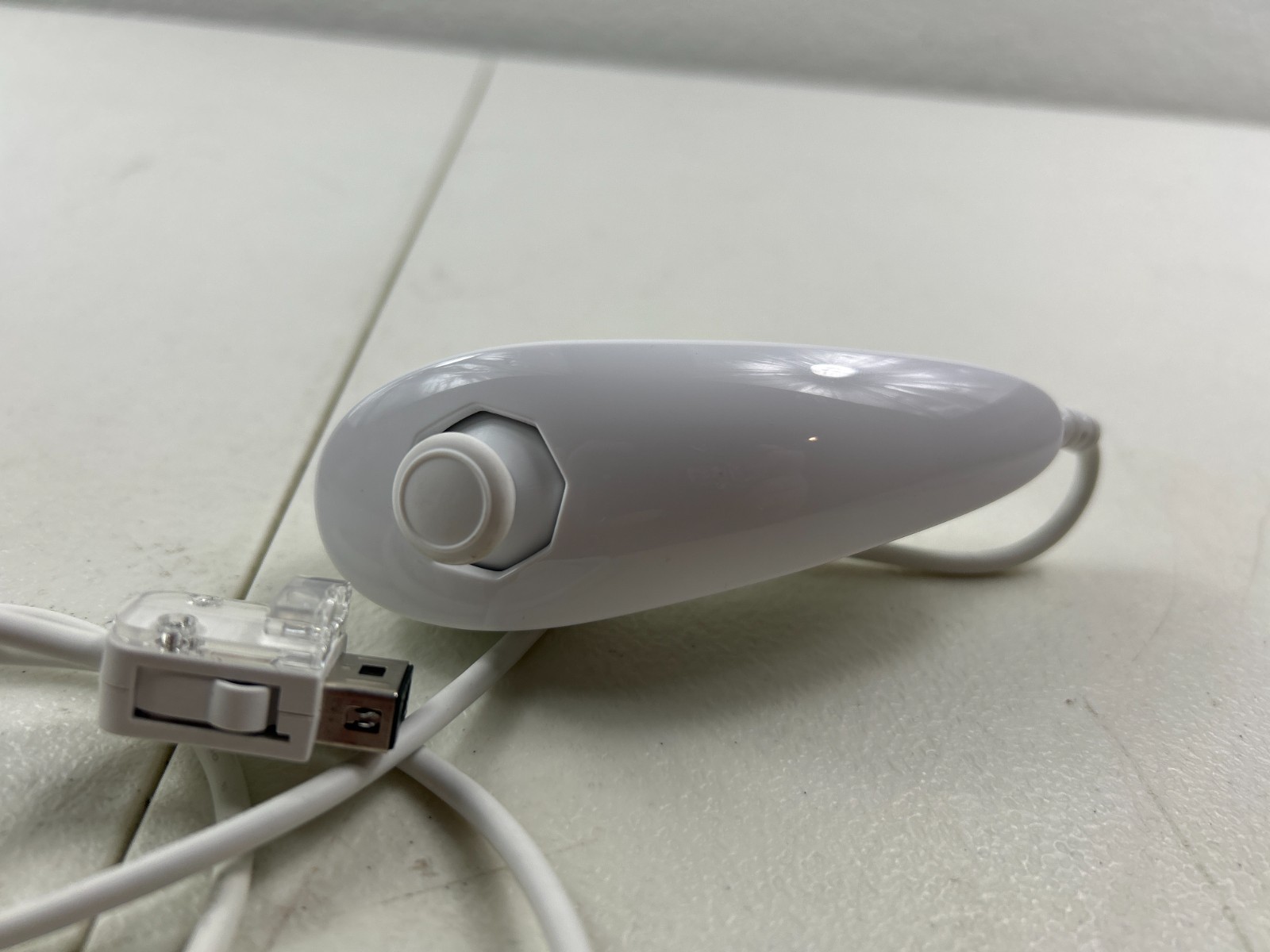 Nintendo Wii RVL-001 Console Bundle w/ 3 Remotes, Charger & Nunchuck – Used