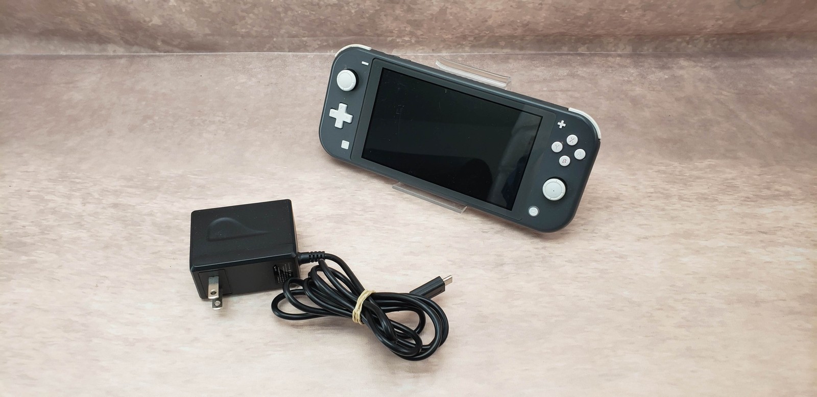 Nintendo Switch Lite 32GB w/ power supply, cords, good condition