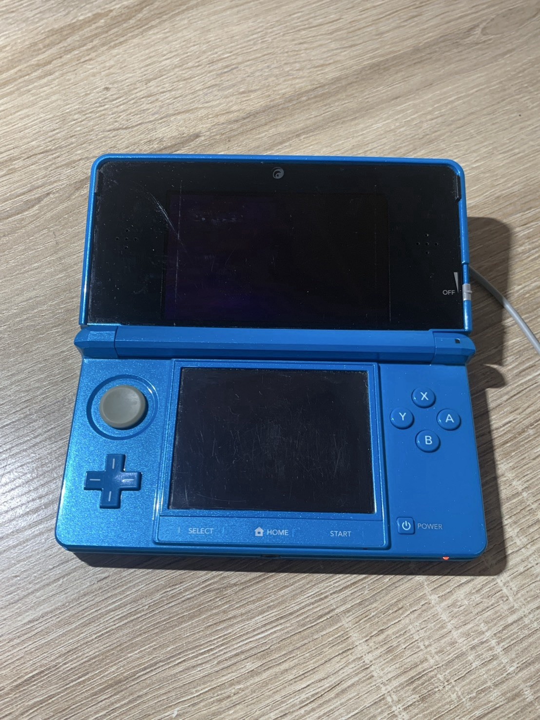 1178 Nintendo 3DS Light Blue For Parts