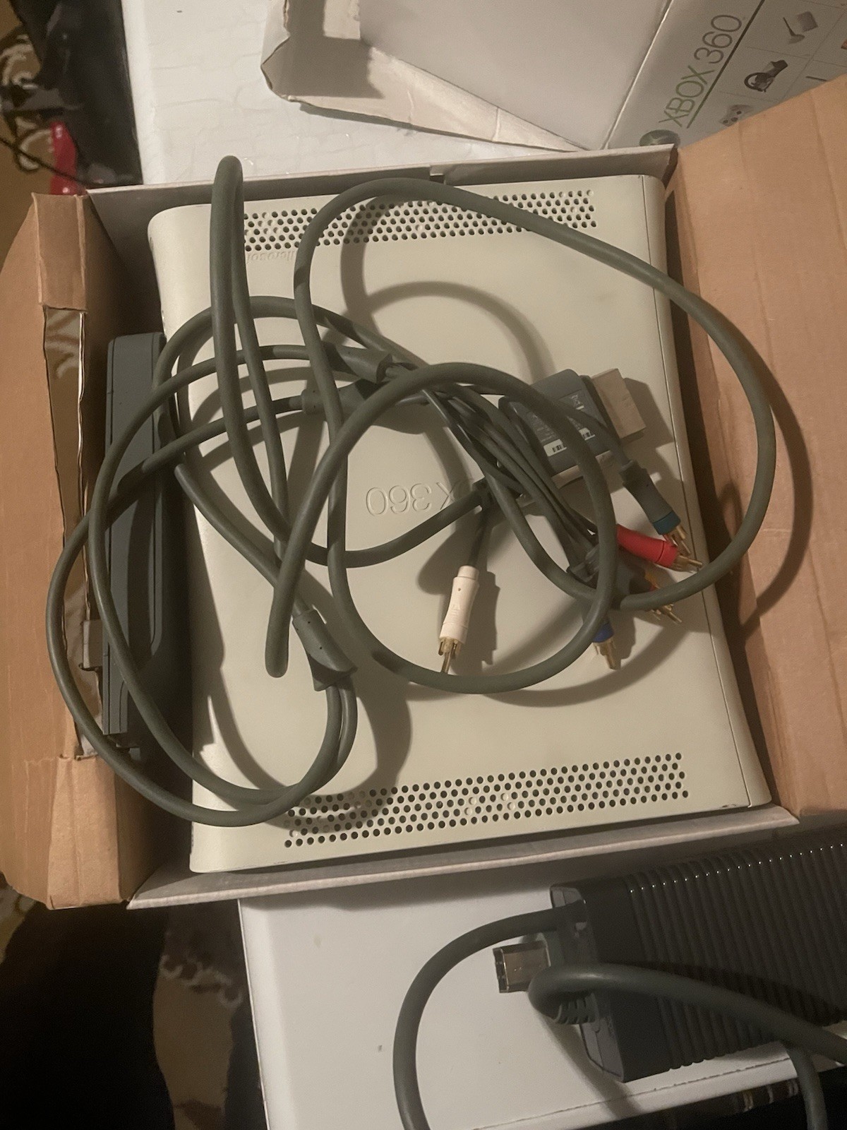 Microsoft Xbox 360 White Bundle Two Three Controllers All Cables