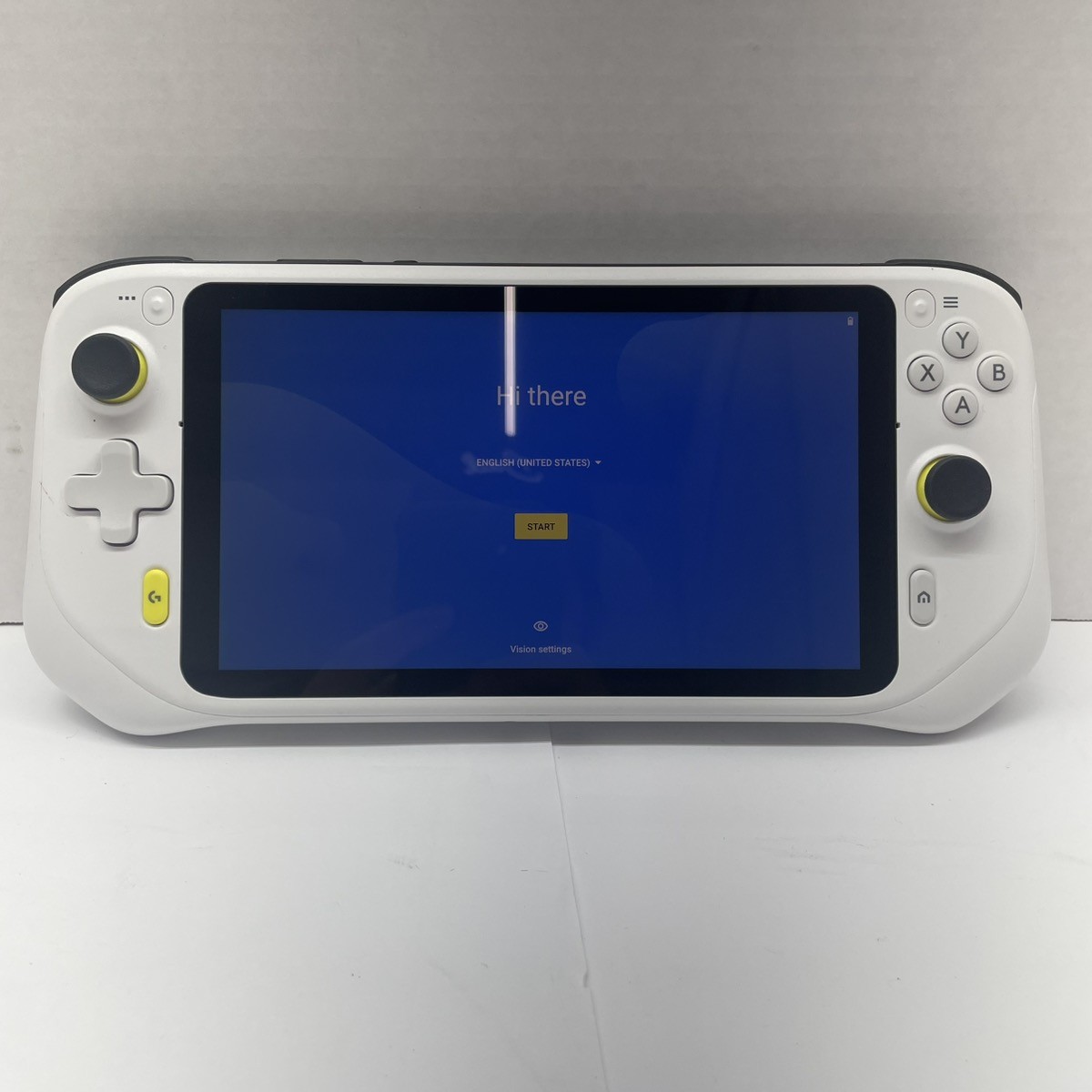 LOGITECH G CLOUD HANDHELD GAMING CONSOLE GR0006 WIFI (CMP126028)