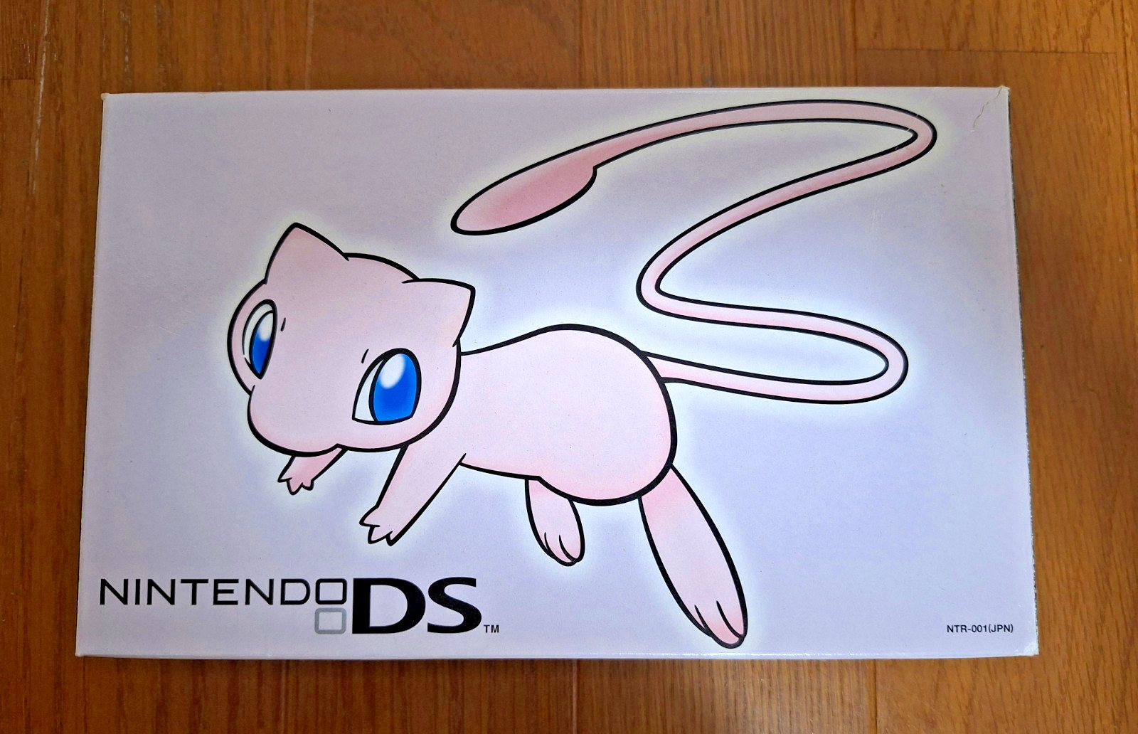 Nintendo DS Mew Limited Edition Pokemon Center Console *BEAUTIFUL BOX* 5