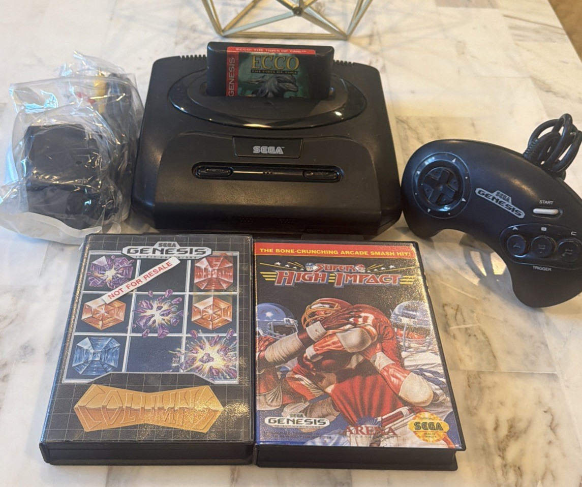 Sega Genesis Model 2 Console System Bundle Cords & Controller 3 Games