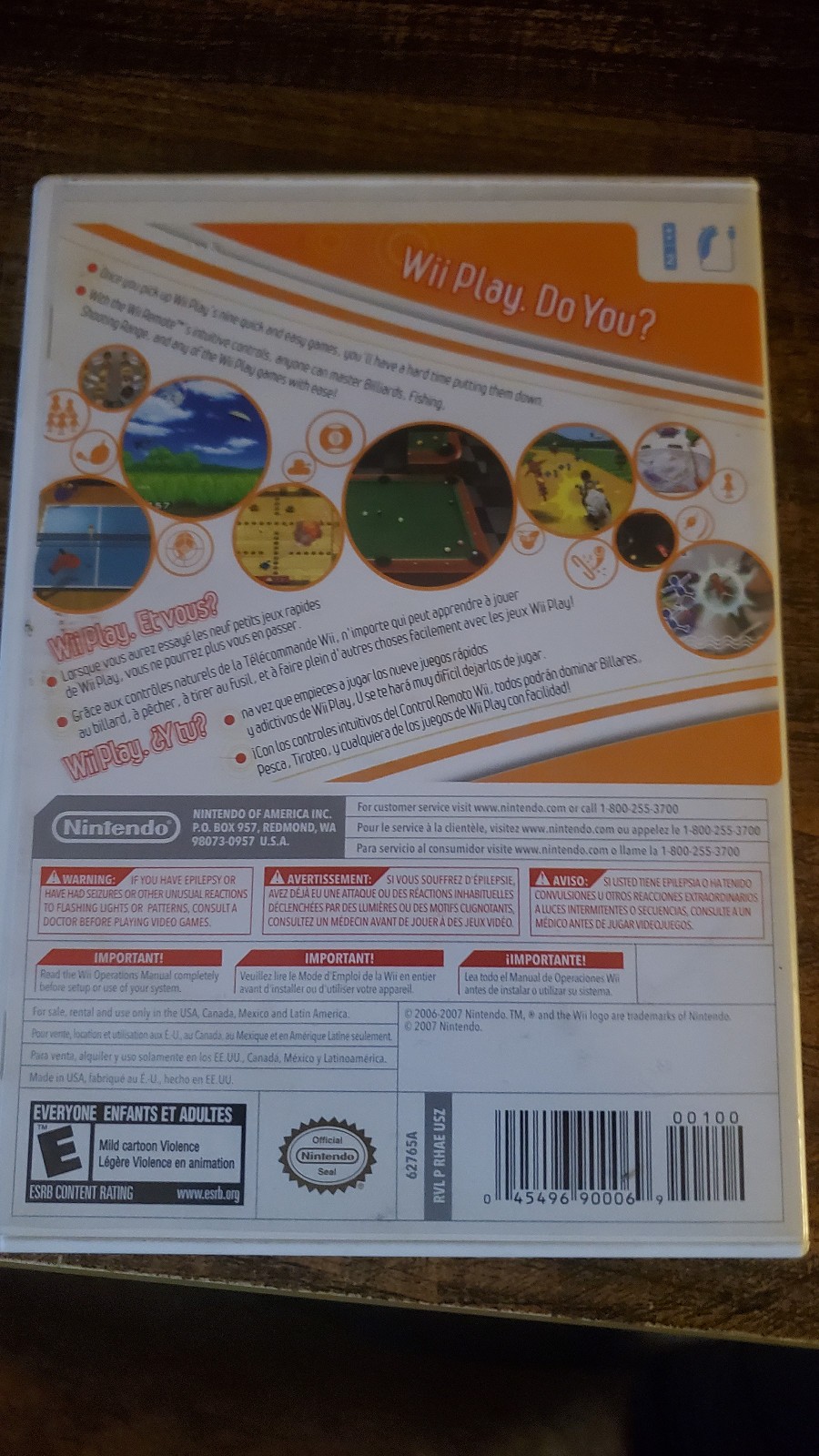 Nintendo Wii with Wii Play included, All cables and Wii Remote with Nunchuk