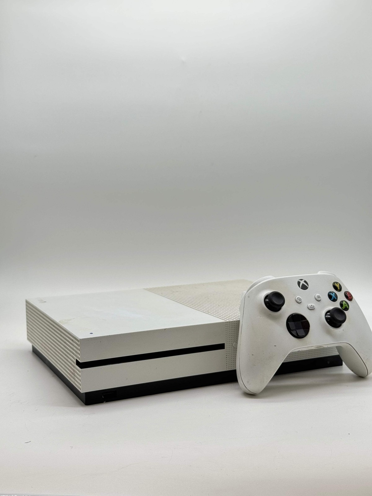Microsoft Xbox One S 1681 Video Game Console and Controller