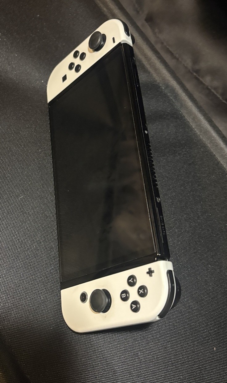 Nintendo Switch OLED Model 32GB Console White Joy-Con, Dock, HDMI TV Ready