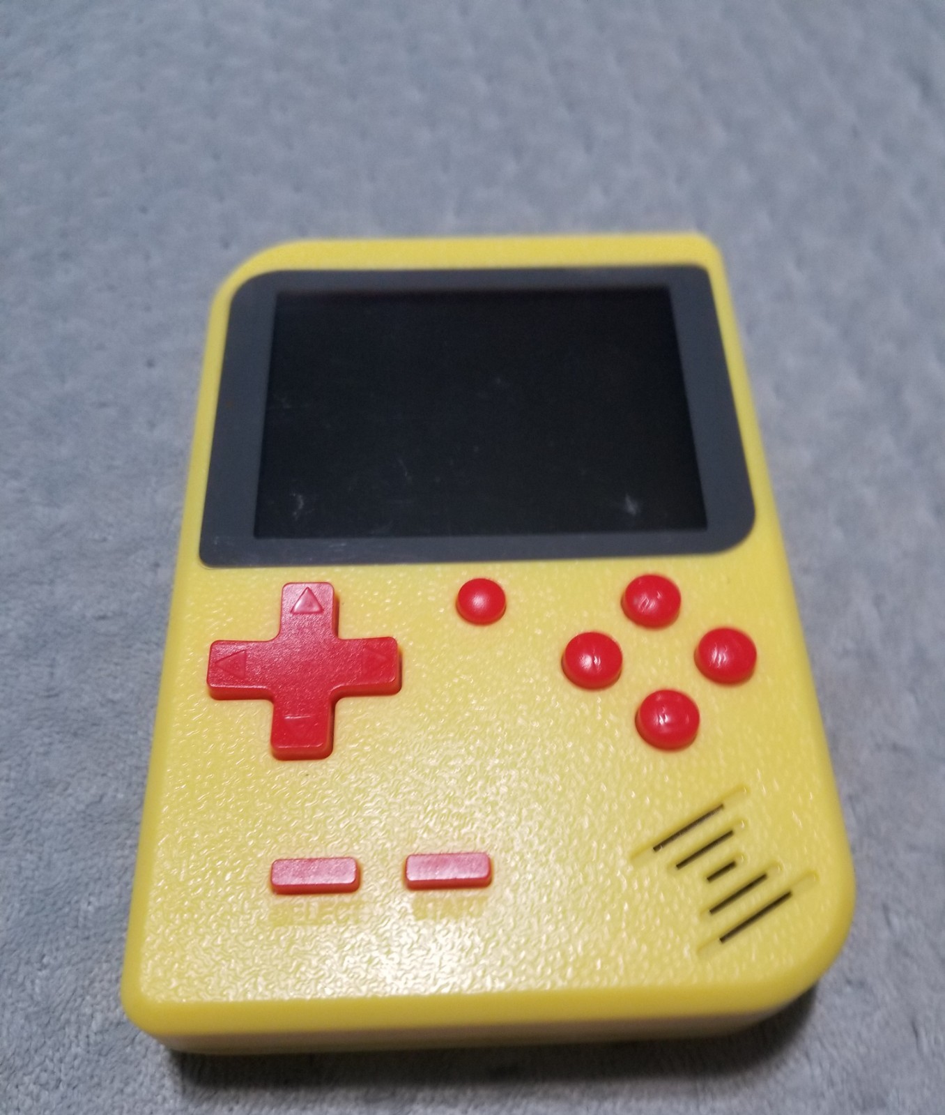 Retro Handheld Game Console 400 In 1 Classic Games 3.0″ Screen Portable Yellow.