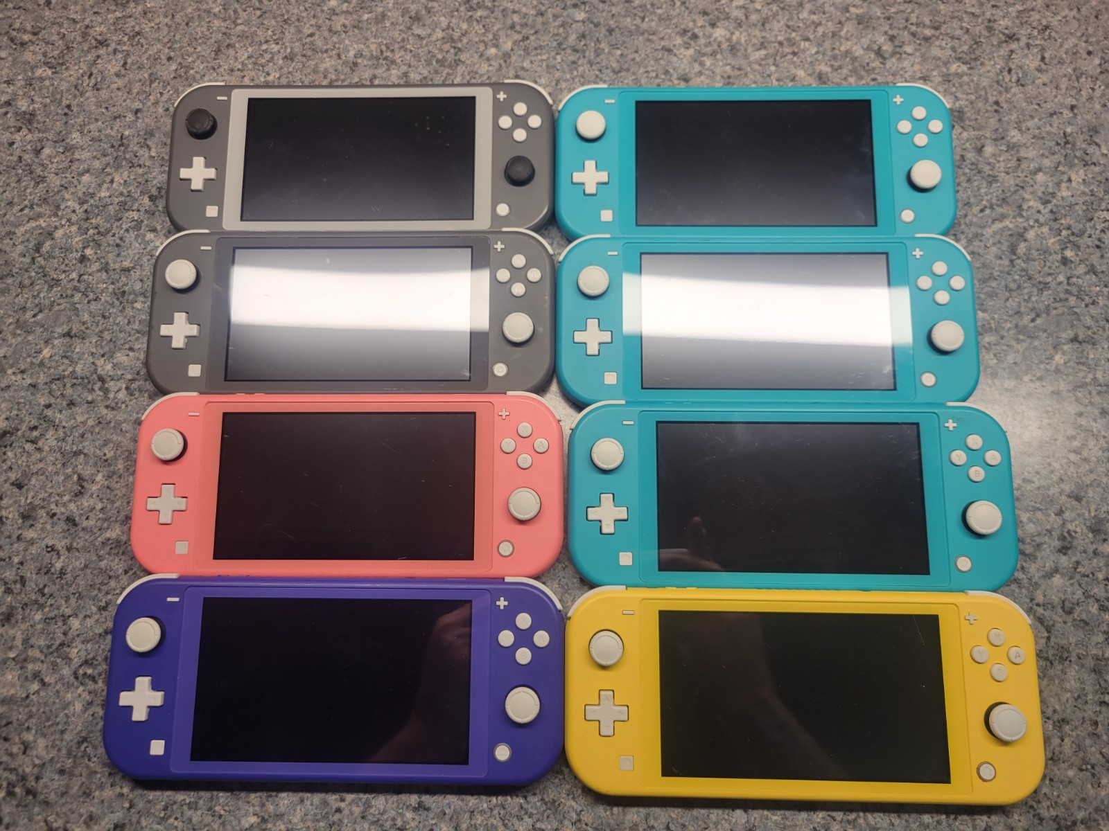 MIXED LOT – 50x Nintendo Switch Standards & LITE Handheld Consoles +JOYCONS READ