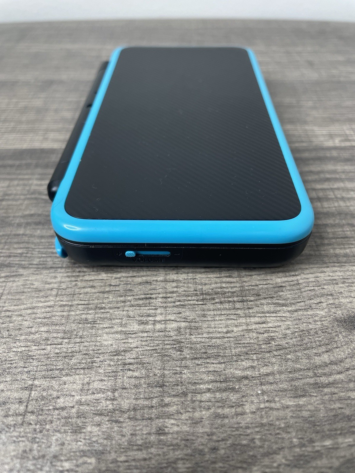 Nintendo 2DS XL Console – Black Turquoise