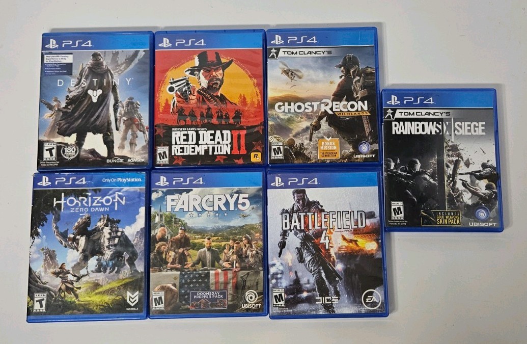 Sony Playstation 4 – 500 GB – Game Console CUH-1001A (No Controller) +7 Games