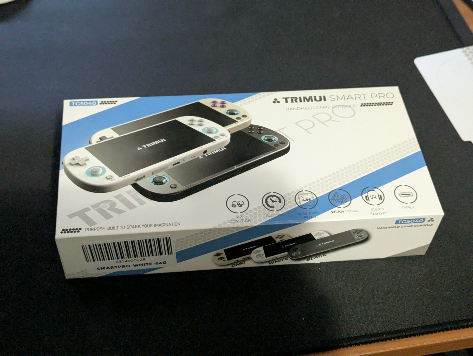 Trimui Smart Pro – New In Box – 64GB w/ Screen Protectors