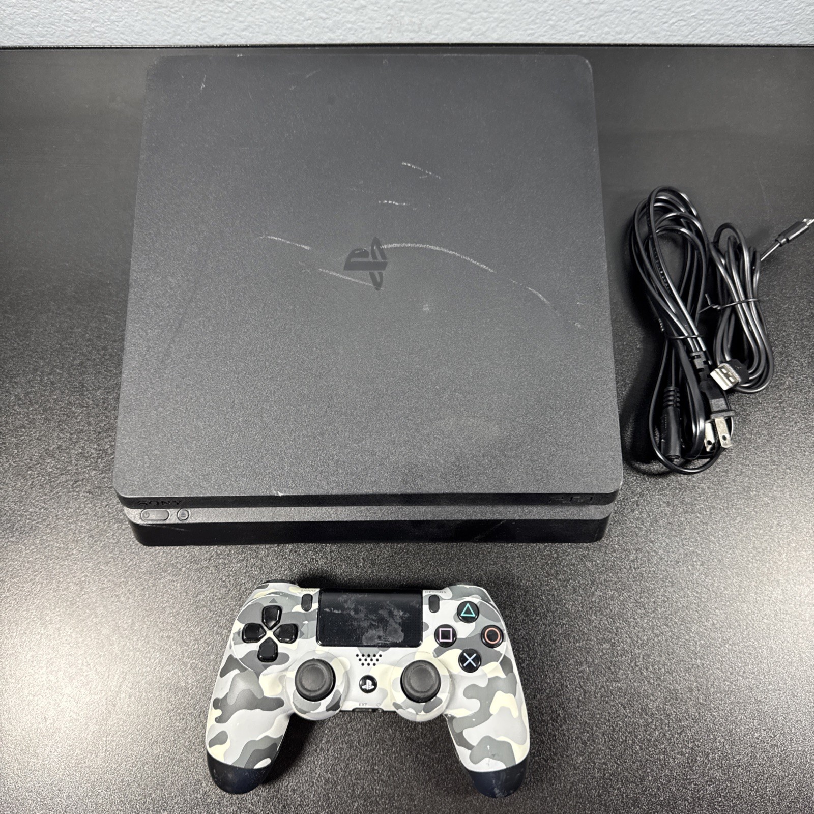 Sony PlayStation 4 Slim 1TB Console (CUH-2115B)w/controller LOW FW 10.01 OFW PS4