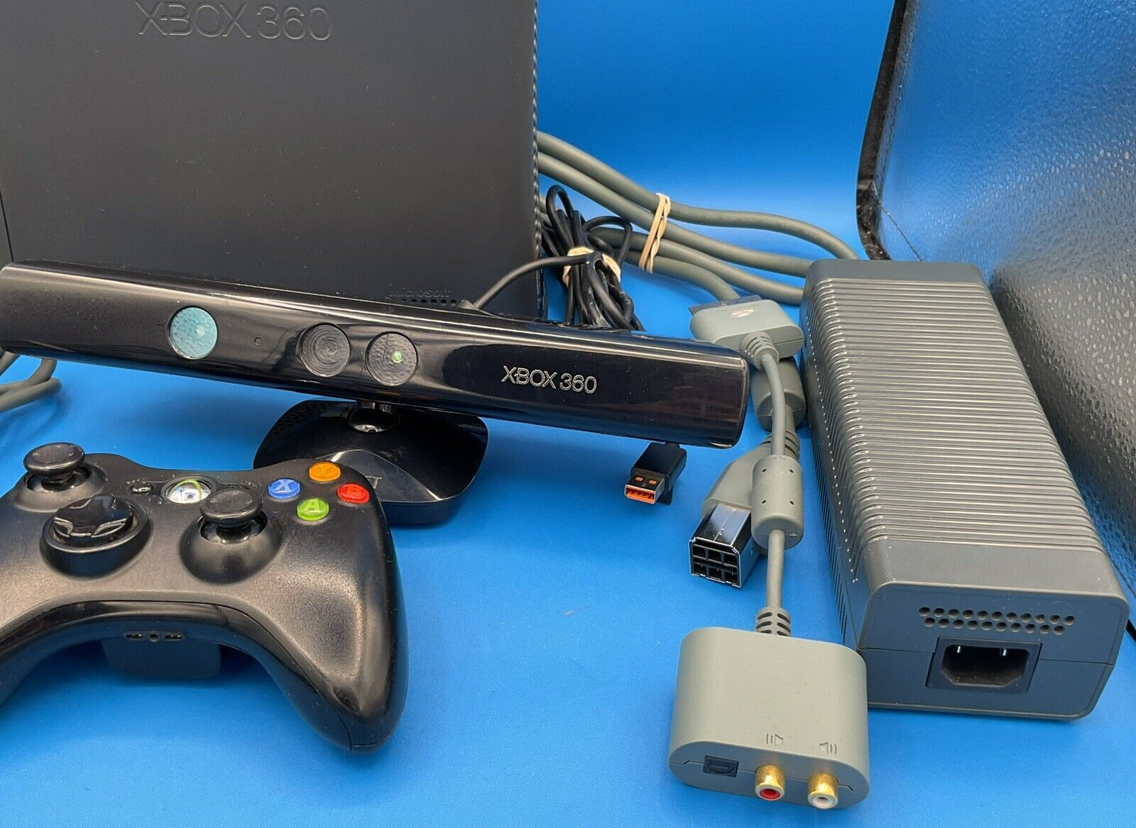 MICROSOFT XBOX 360 Black Console 120GB HDD Kinect Controller Cables TESTED NICE