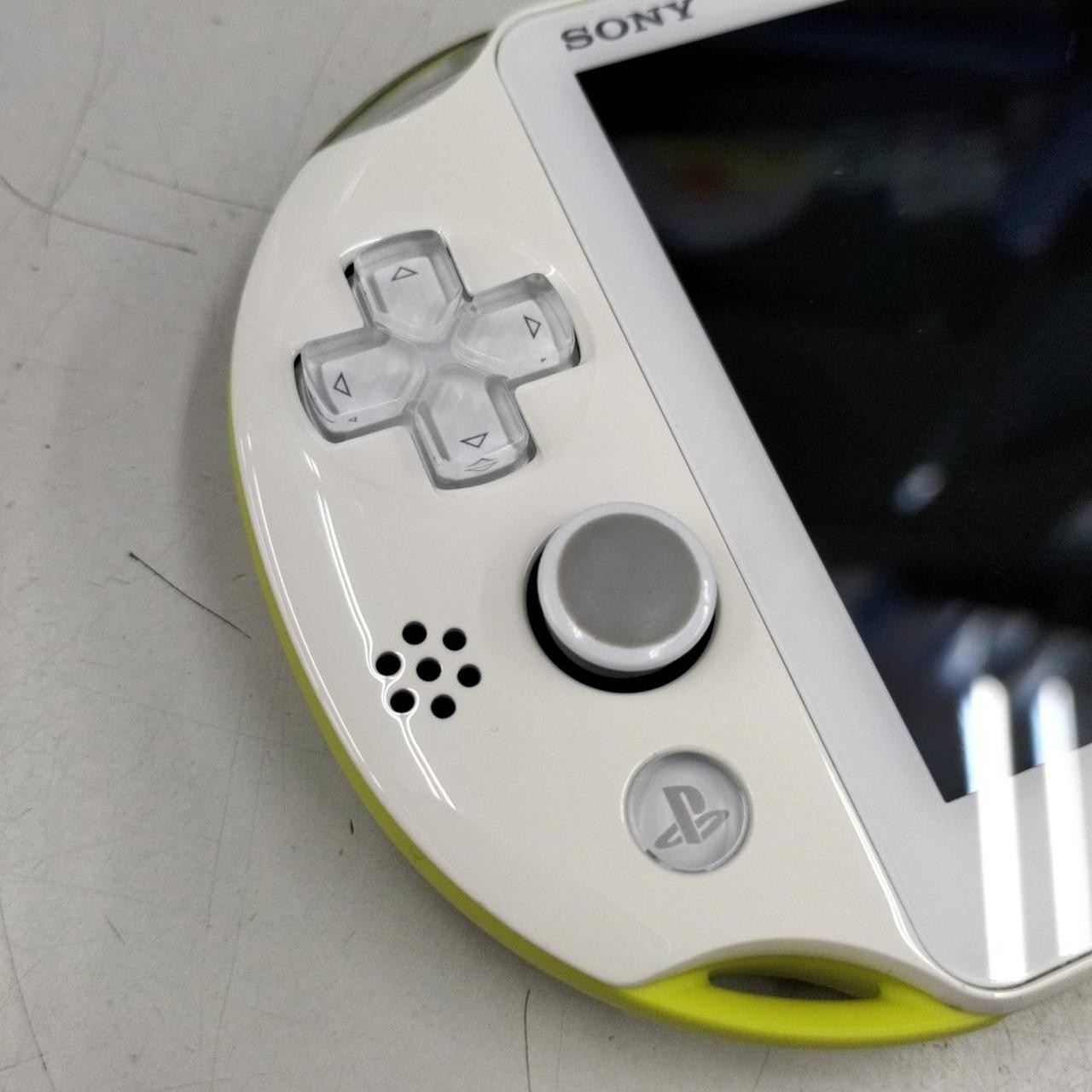 Sony Pch-2000 With 8Gb Sd Card