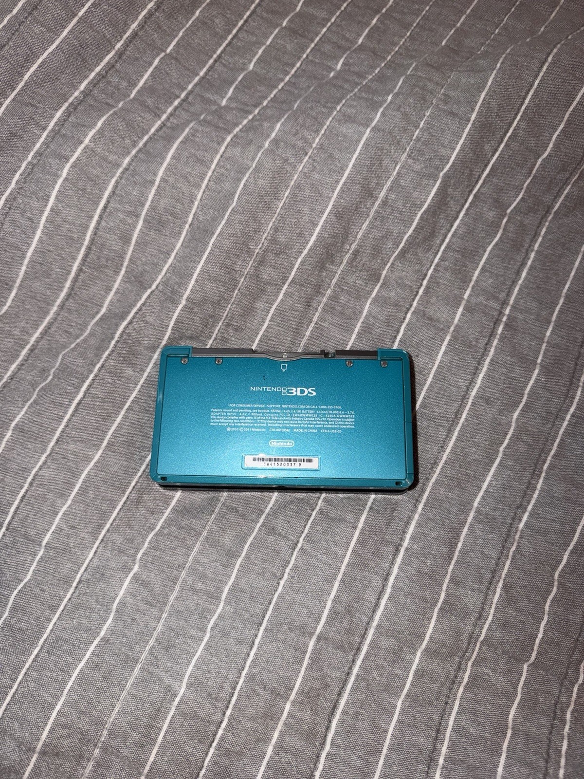 Nintendo 3DS Handheld System – Aqua Blue With Charger