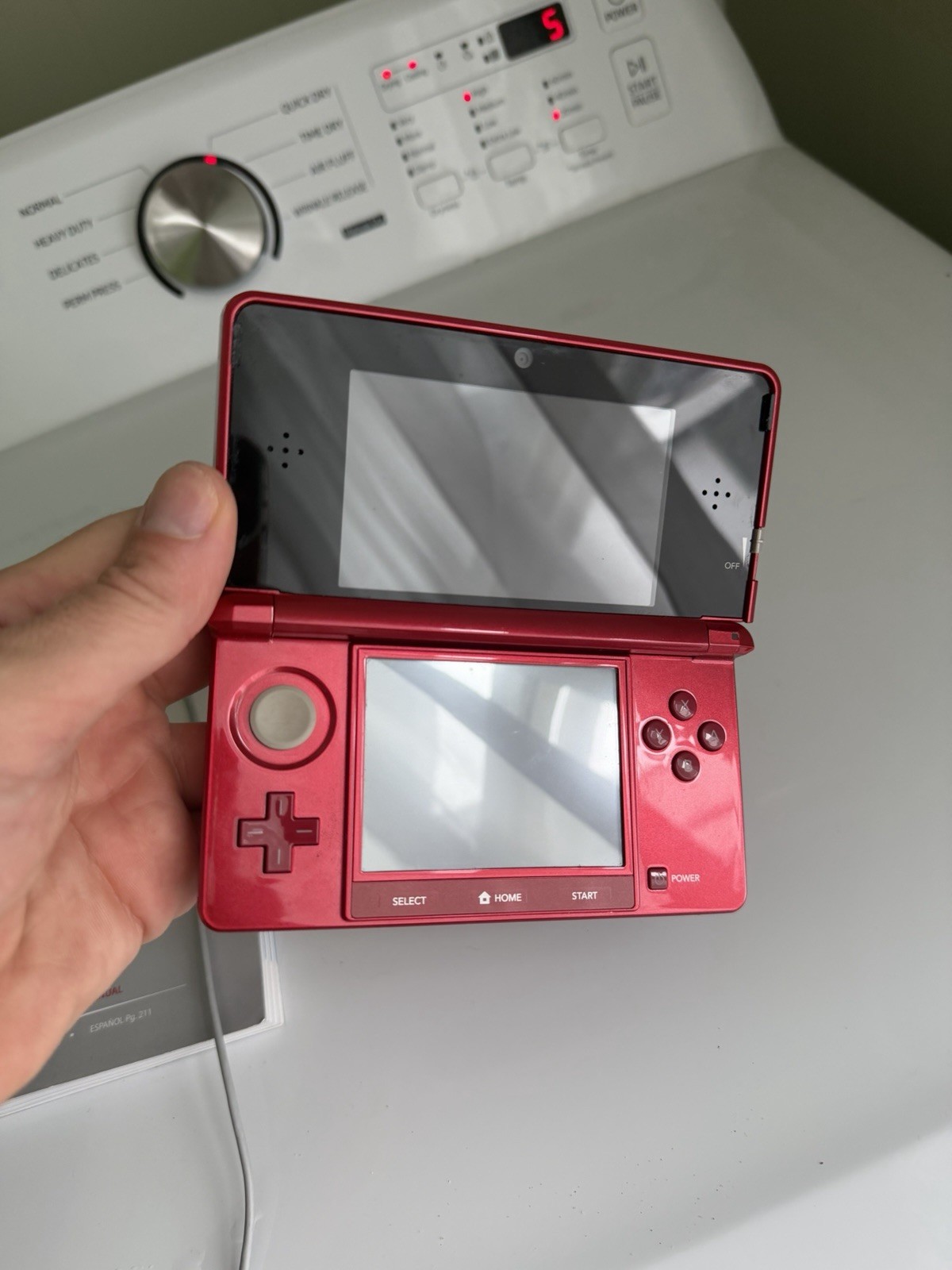 Nintendo 3DS CTR-001 Handheld Gaming Console Flame Red Charger Stylus SD Tested!