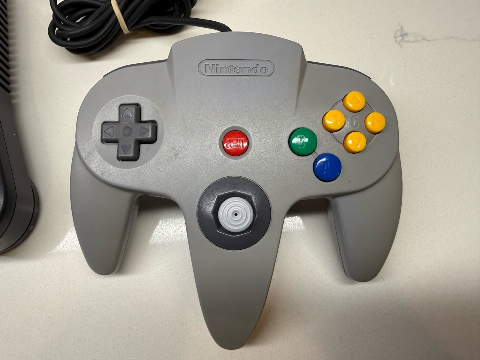 Nintendo 64 N64 Console w/ 3 Controllers + Cables – All OEM – READ DESCRIPTION