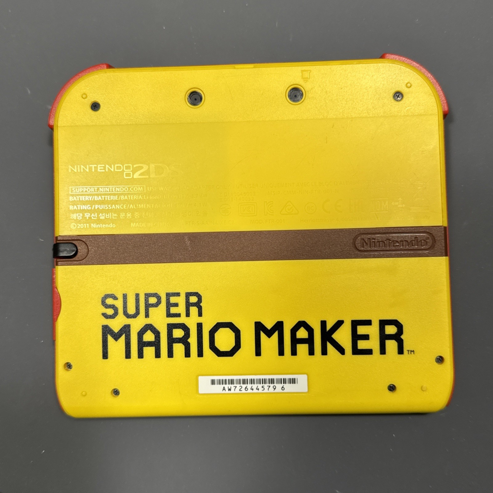Nintendo 2DS Super Mario Maker Ed. Console (FTR-001) Tested + OEM Charger Stylus