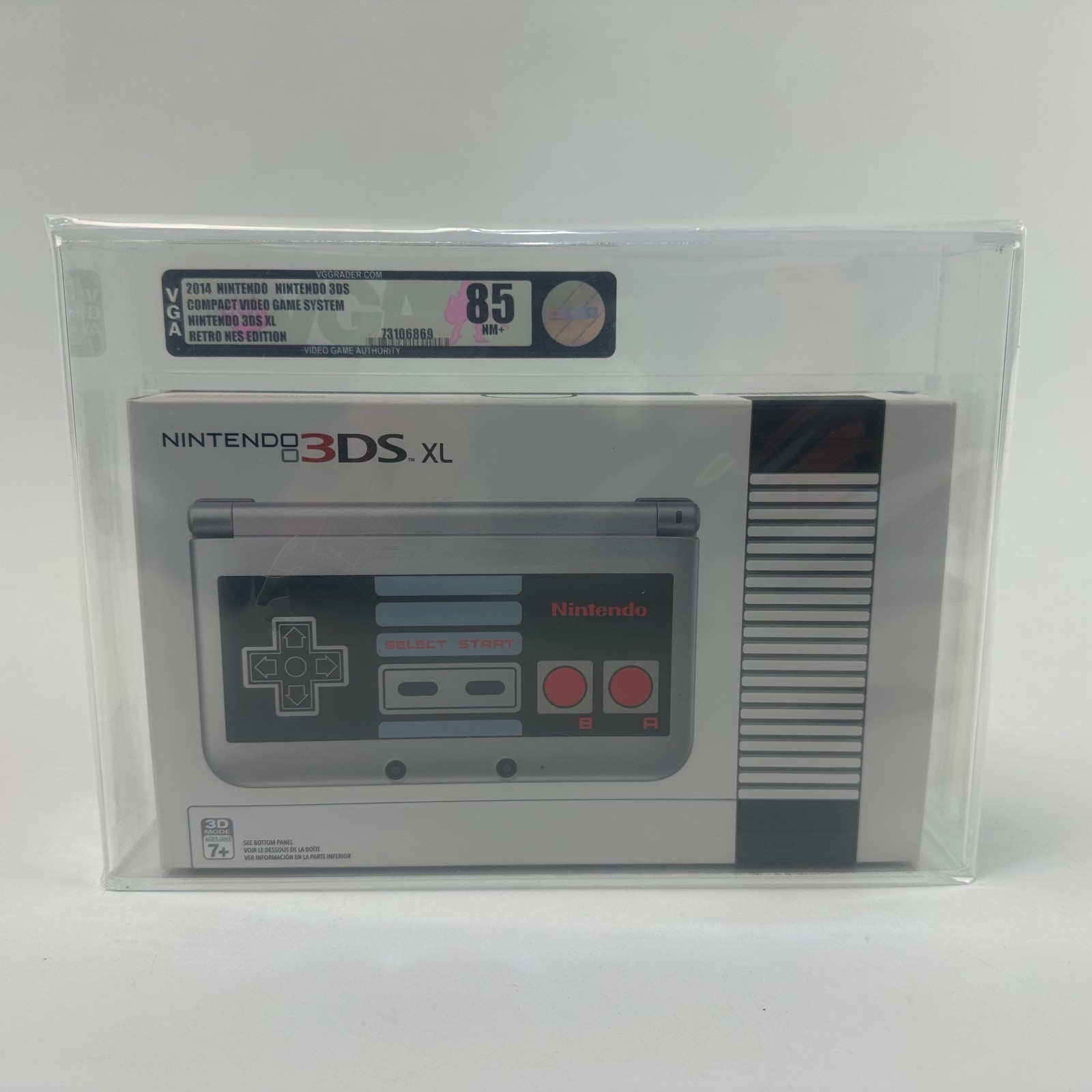 2014 Nintendo 3DS XL Compact Retro NES Edition New Sealed VGA Q85 NM+
