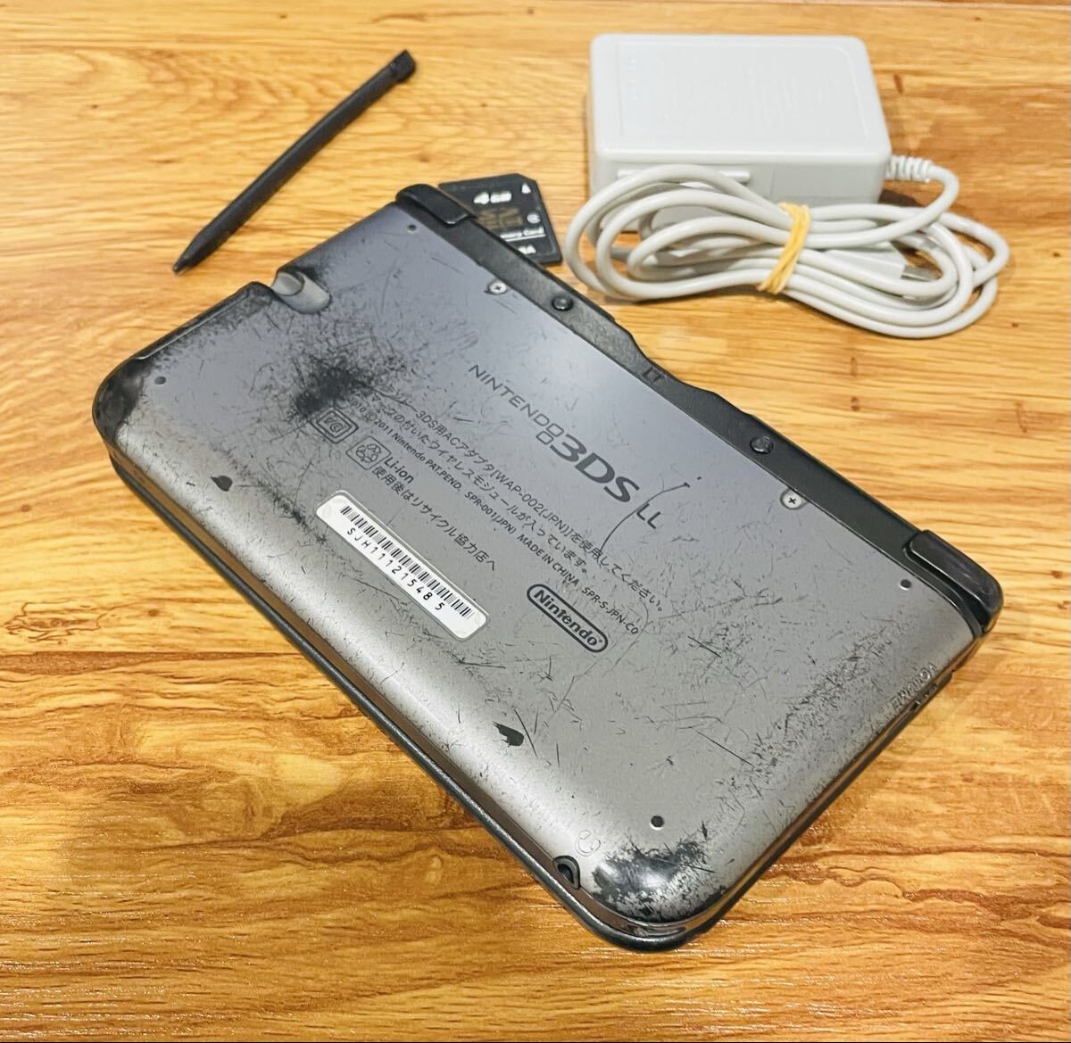 Nintendo 3DSLL Silver Black Main Body Operation Product With Accessories