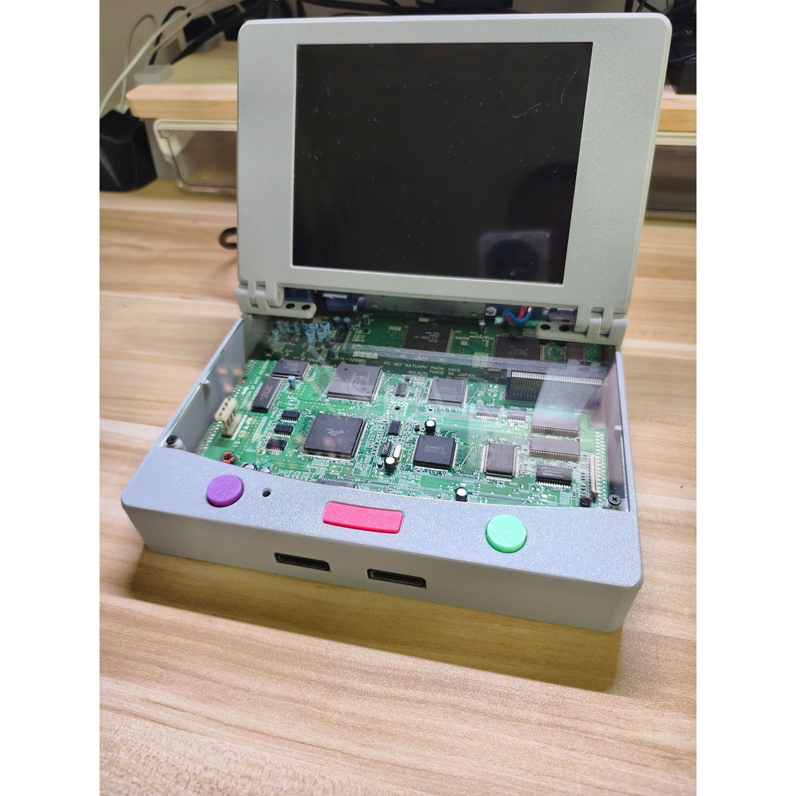 Saturn Slim Combo Game Console 8″ 4:3 LCD Screen Hifi Stereo Speaker for SS Game