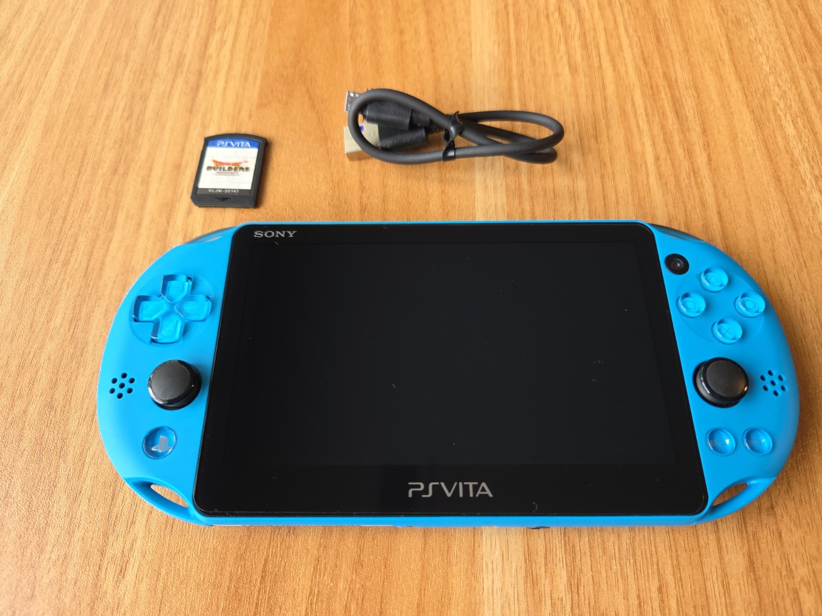 Sony PS Vita 2000 Slim PCH-2000 – Aqua Blue *GREAT* + Charger