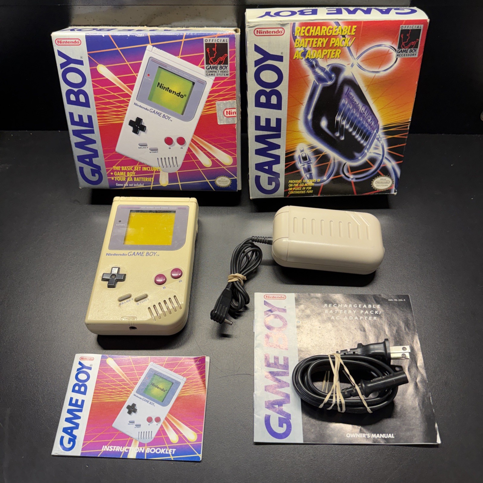 Original Nintendo Game Boy Compact Video Game System CIB W/Battery Pack BAD KNOB
