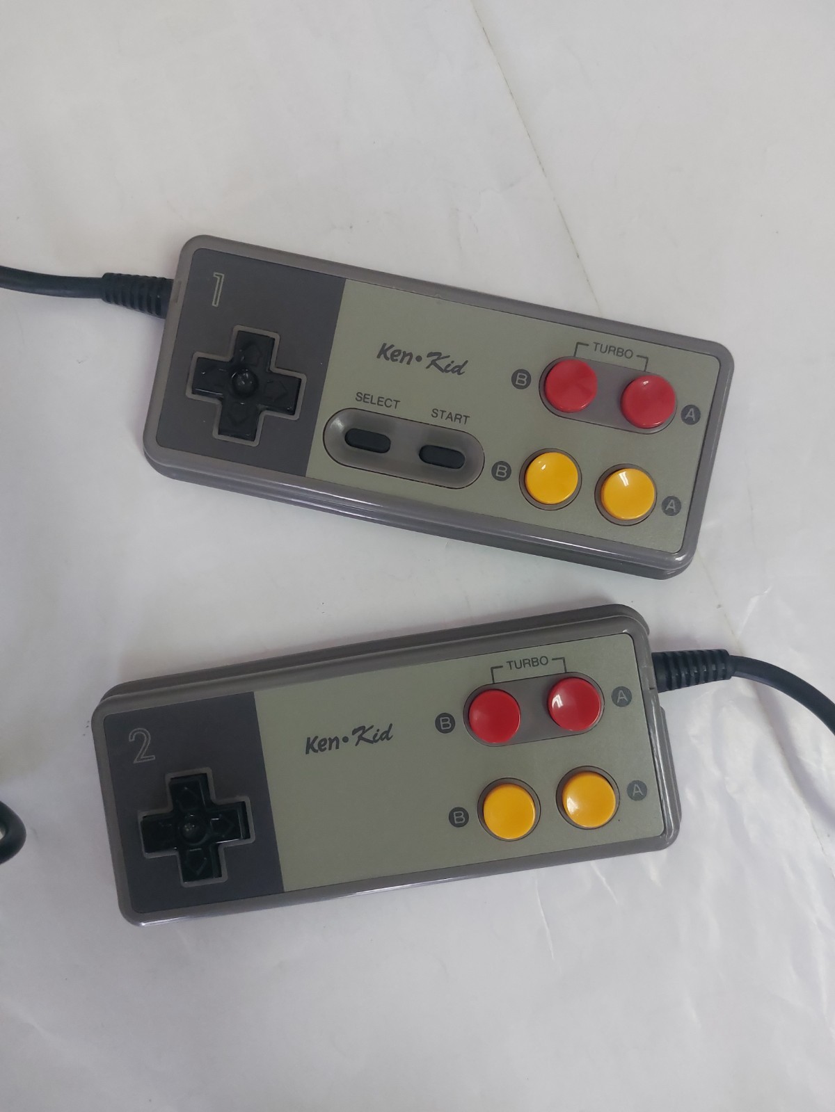 Kenga ken kid video game console from 90’s excellent condition + box, games