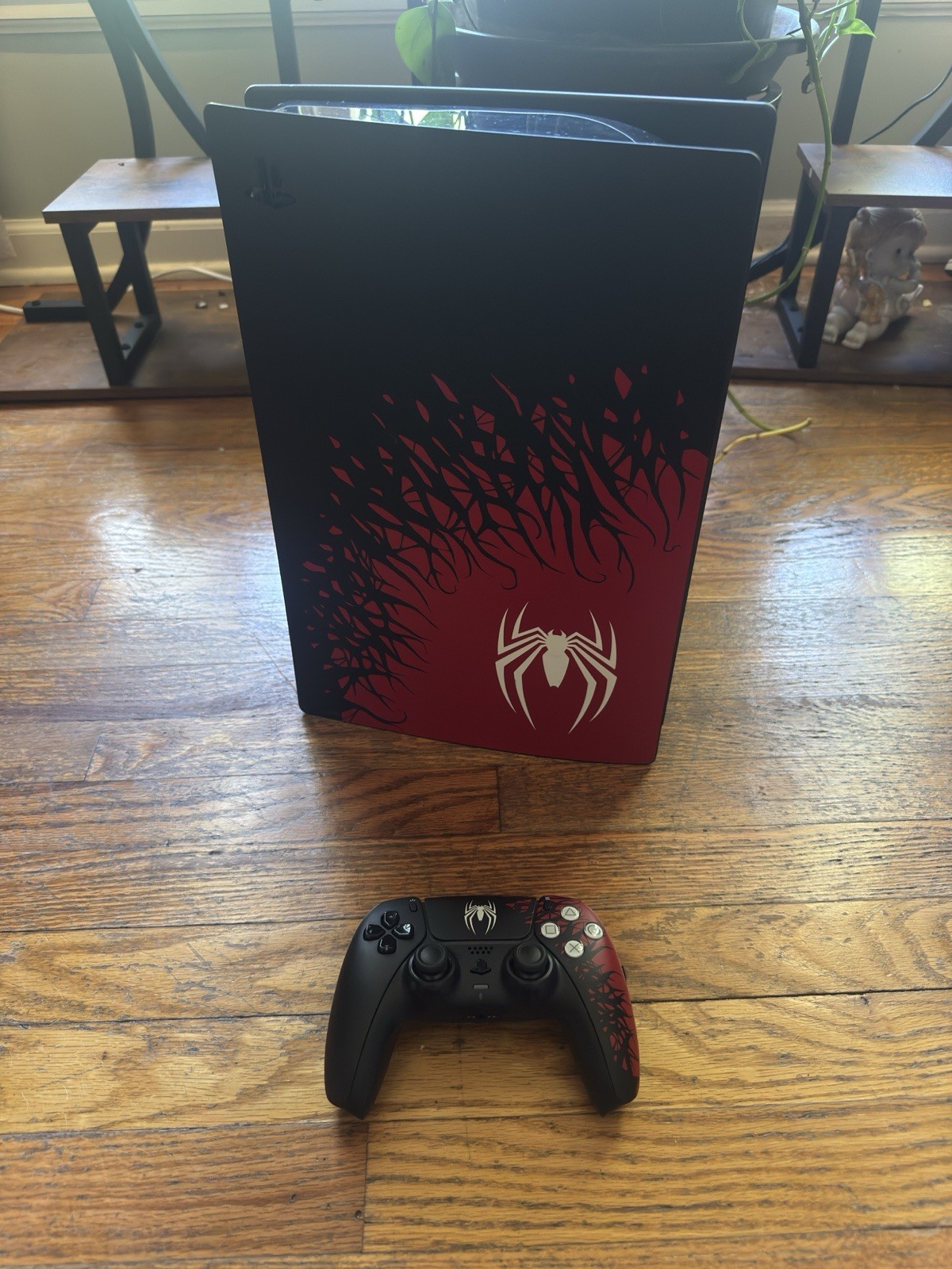 Sony PS5 Marvel Spider-Man 2 Limited Edition 1TB 4K HDR Blu-ray + Controller