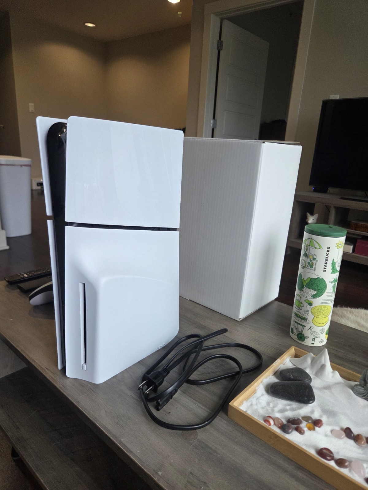 Sony PlayStation 5 Home Console White/Black Wi-Fi HDMI USB-A Controller & Box