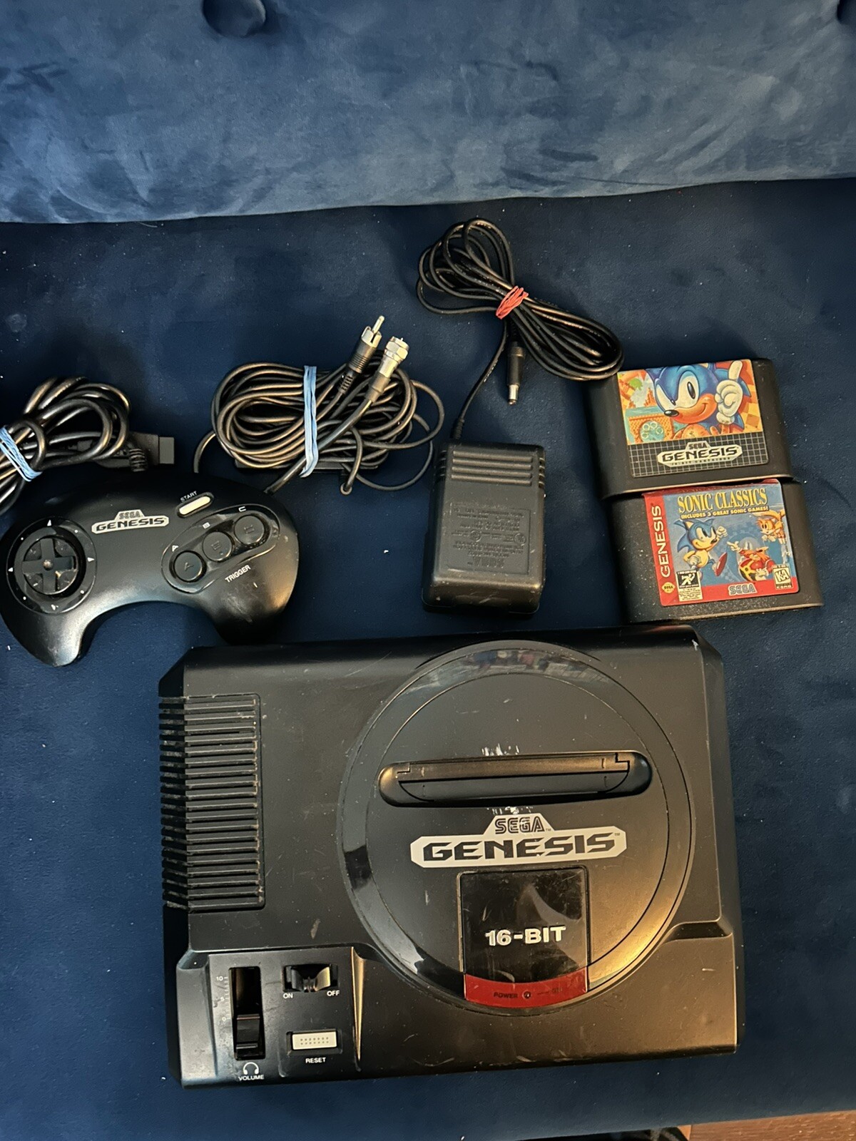 Sega Genesis Model 1 MK-1601 Console With Sonic The Hedgehog TESTED!