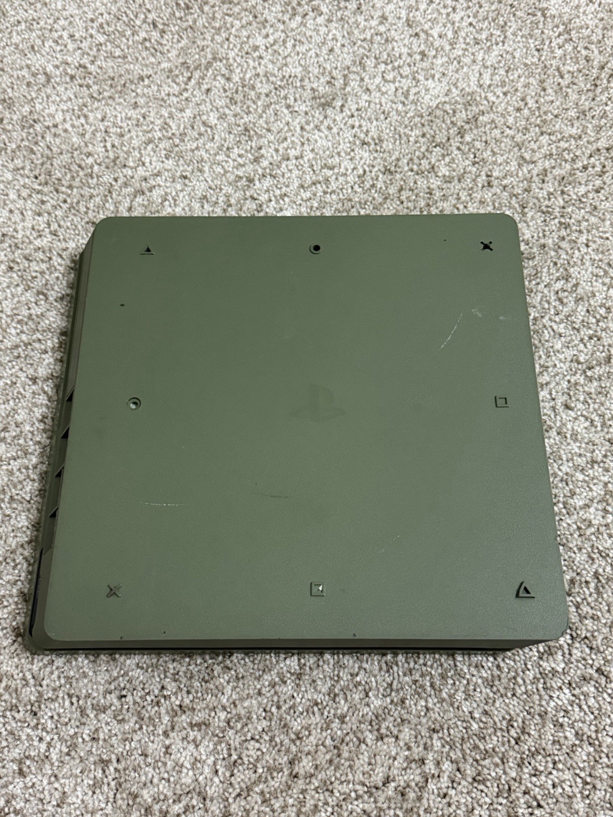 Sony PlayStation 4 Slim Call of Duty: WWII Edition 1TB Camo – JAMMED DISC DRIVE