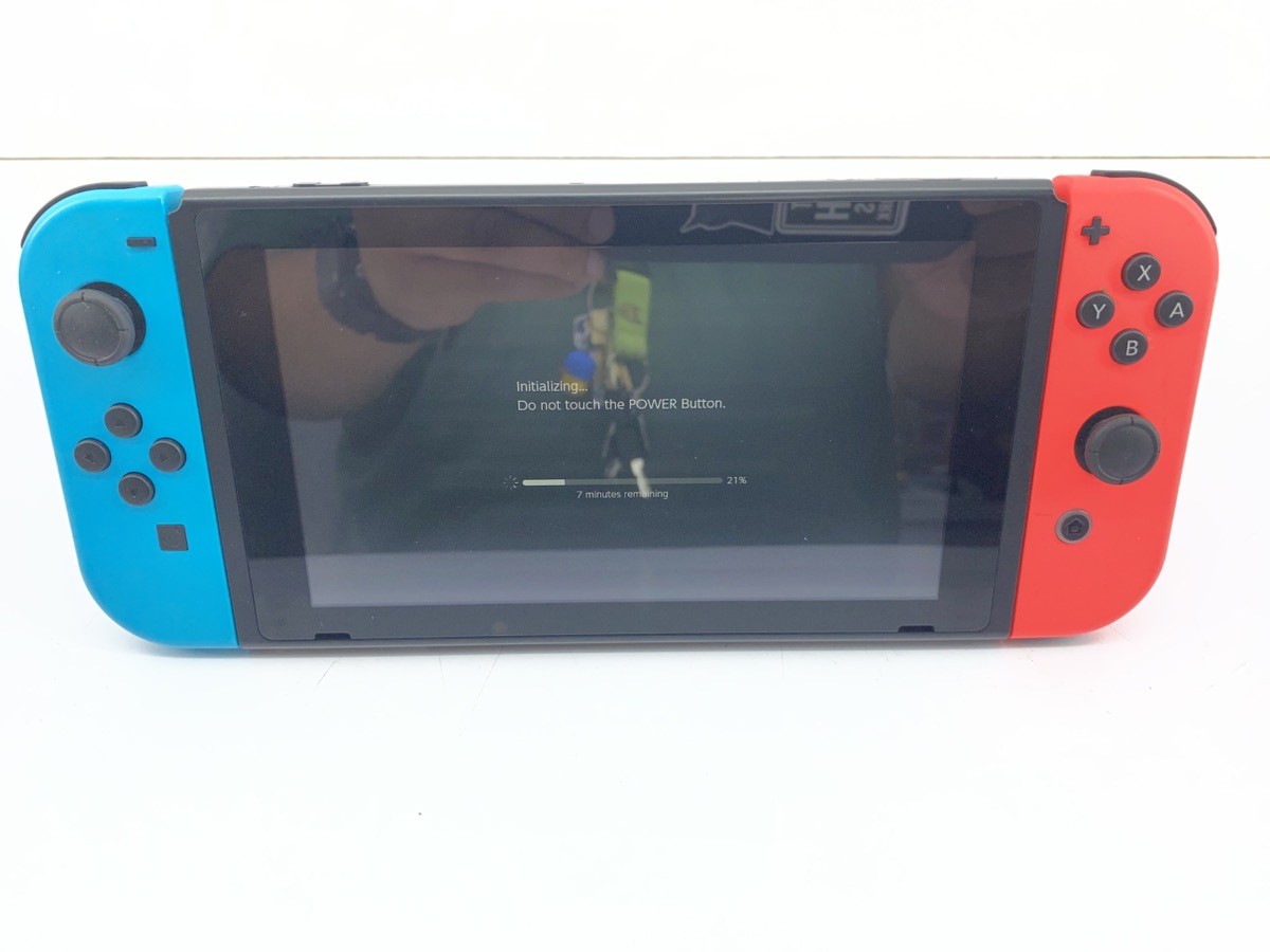 Nintendo Switch 1st Gen Gaming Console hac-001 (WMP018097)
