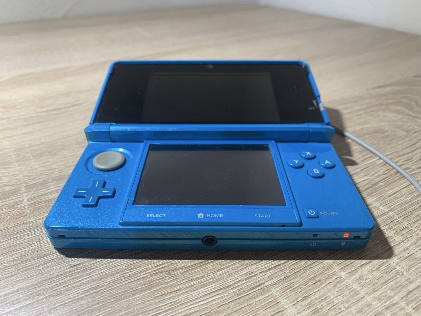 1178 Nintendo 3DS Light Blue For Parts